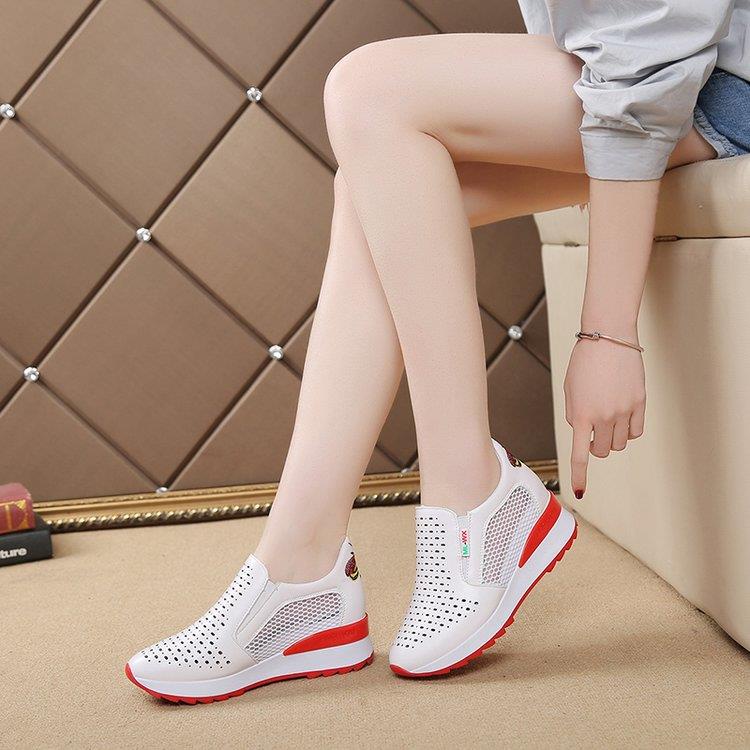 Giày Thể Thao Đế Dày Phối Lưới Thoáng Khí Thêu Họa Tiết Thời Trang Mùa Hè 2020 Mới Cho Nữ