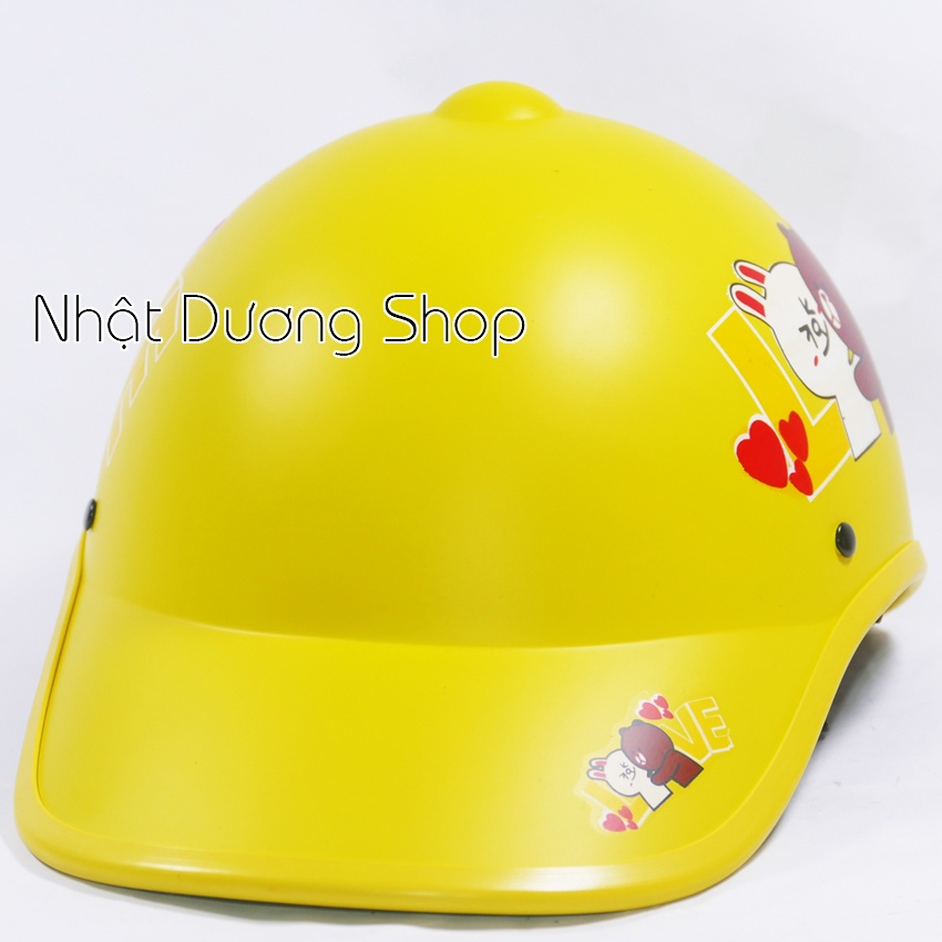 Nón bảo hiểm kết nữ nước sơn đẹp được in họa tiết bất kì rất trẻ trung và năng động