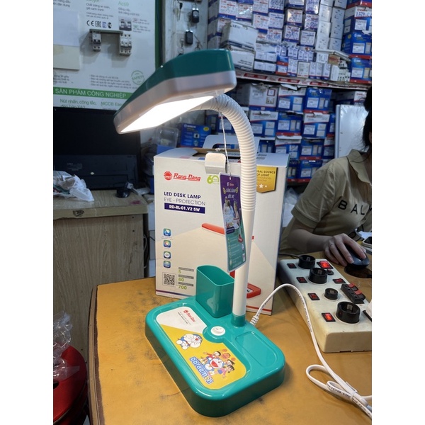 Đèn bàn LED bảo vệ thị lực RD-RL-01.V2 5W Rạng Đông