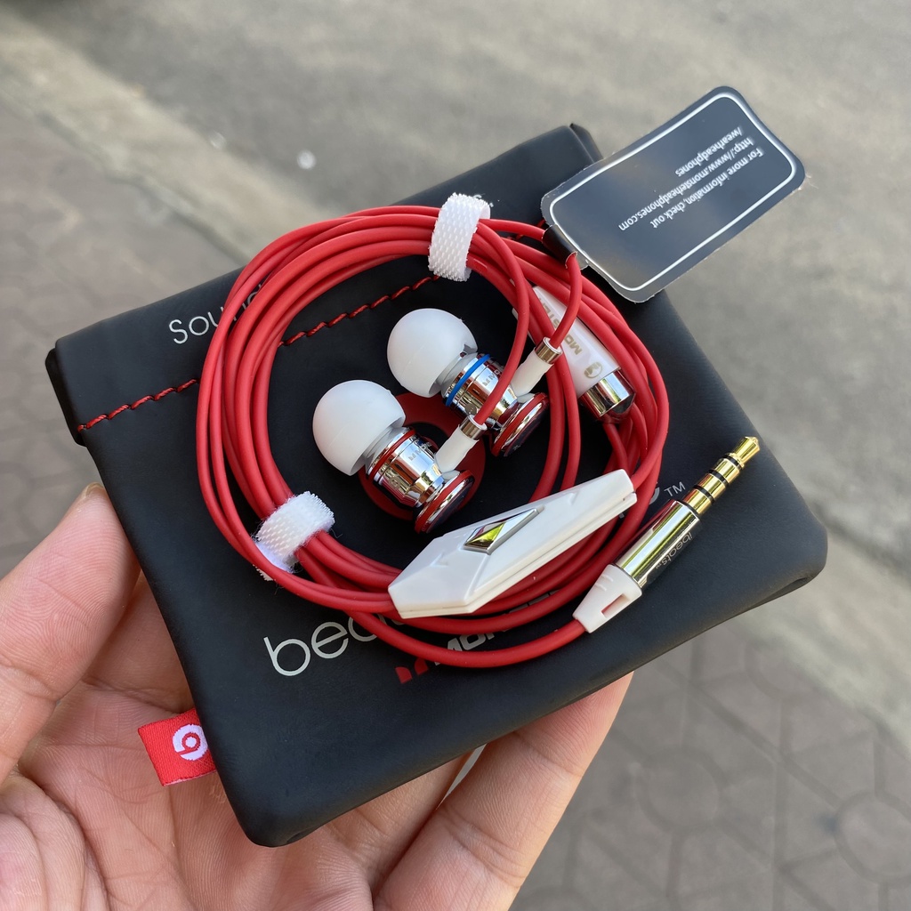 Tai nghe iBeatss Monster jack 3.5 trắng bạc Qstore, Chất âm thiên bass có hỗ trợ mic