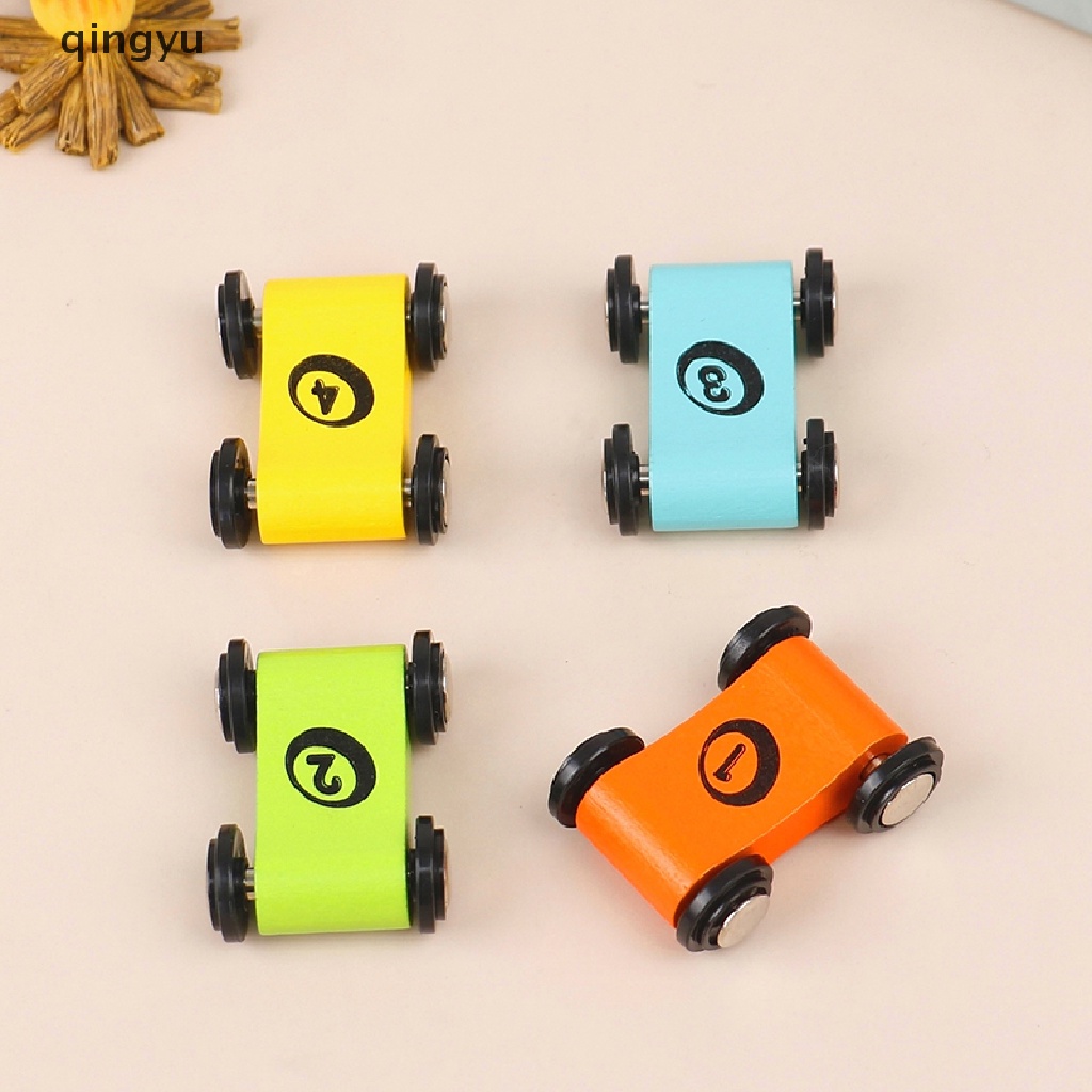 Bộ 4 Mô Hình Xe Scooter Mini Kéo Sau Lưng Trang Trí Cho Bé
