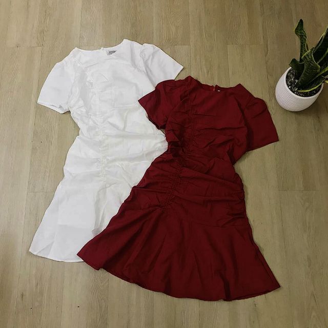 ĐẦM TRẮNG ĐUÔI CÁ NHÚN THÂN