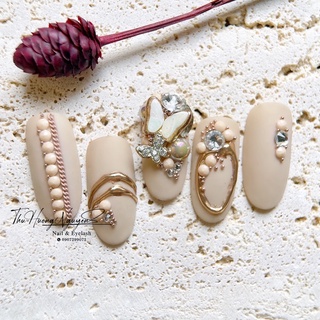 Nailbox móng tay giả móng úp thiết kế đính charm đá nền nude