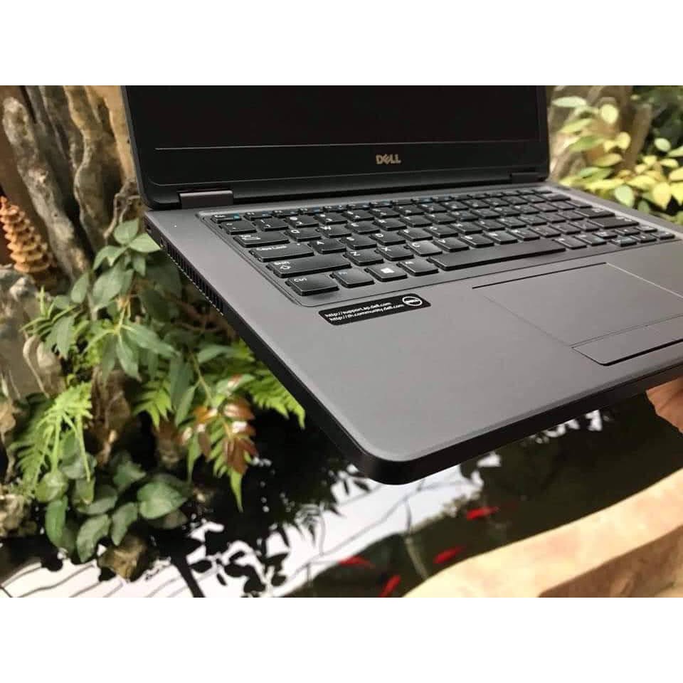 Laptop (Máy tính sách tay) Dell Latitude E7250. Siêu nhỏ gọn, cầm cực kỳ chắc tay, máy kịch đẹp | BigBuy360 - bigbuy360.vn