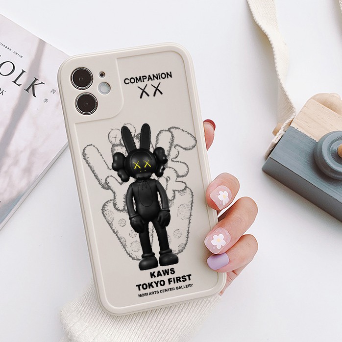 Ốp lưng iphone viền nổi bóng kaws tokyo 6plus/6s/6splus/7/7plus/8/8plus/x/xr/xs/11/12/pro/max/plus/promax-Awifi B5-14