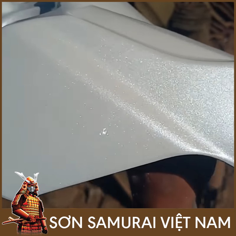 Chai sơn màu trắng Y31008 Samurai