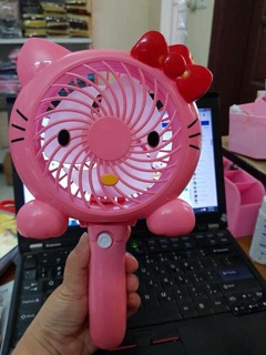 Quạt điện cầm tay gấp gọn kitty và đoremon