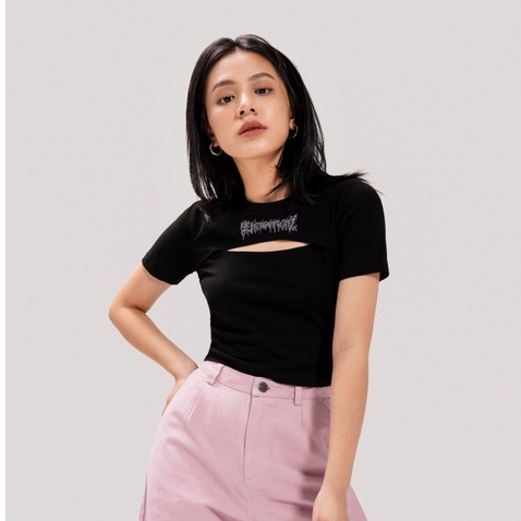 Áo Thun BOO Nữ Dáng Croptop In Graphic Phối Cut Out Cá Tính