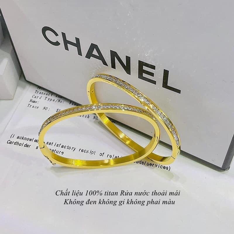 Vòng titan đính đá cao cấp