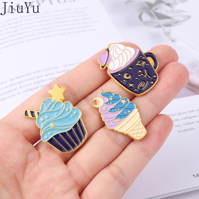 Ghim Cài Áo Hình Cây Kem / Mèo / Hành Tinh / Hành Tinh Dễ Thương