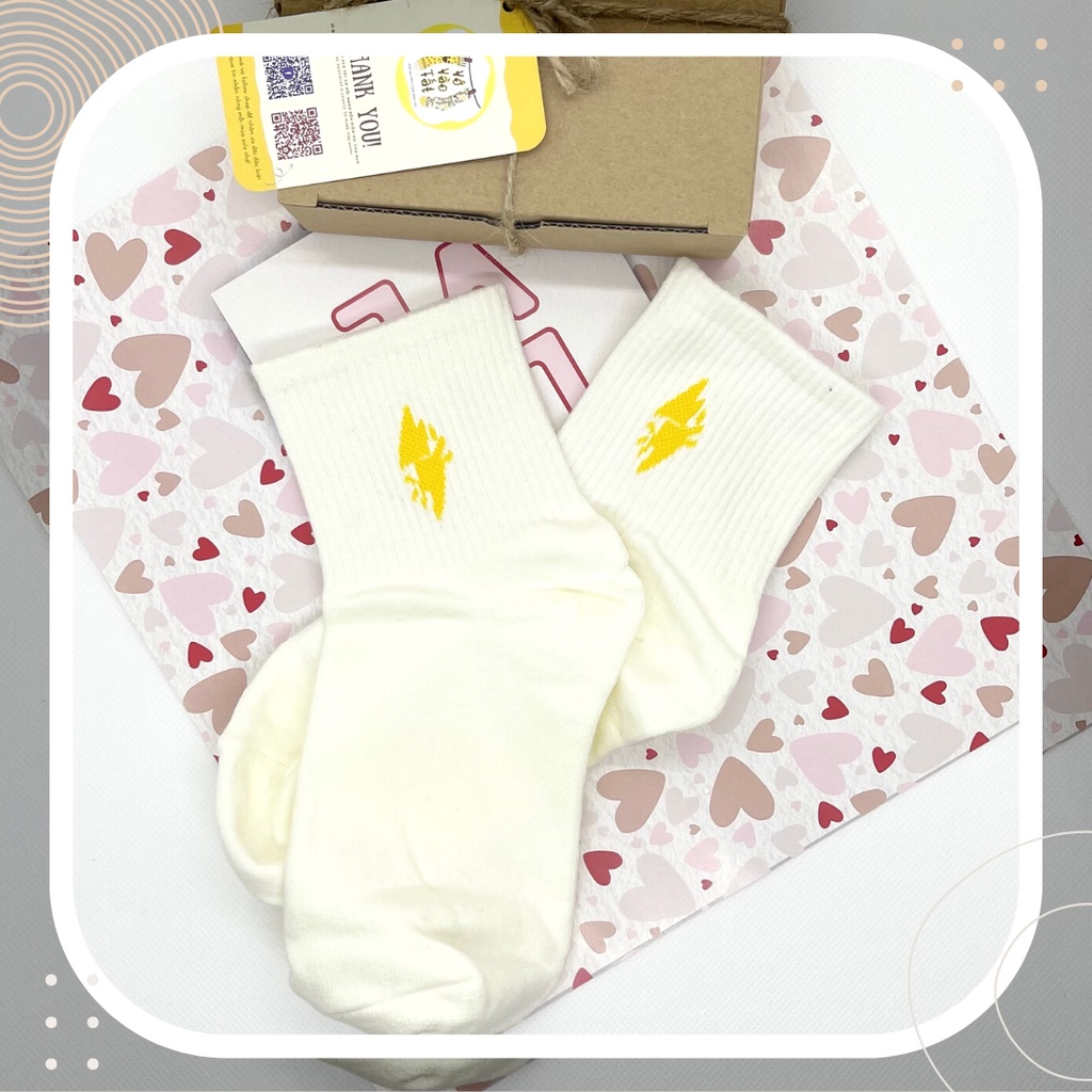 TẤT VỚ CỔ CAO TRUNG TRẮNG HỌA TIẾT MÂY XINH XẮN