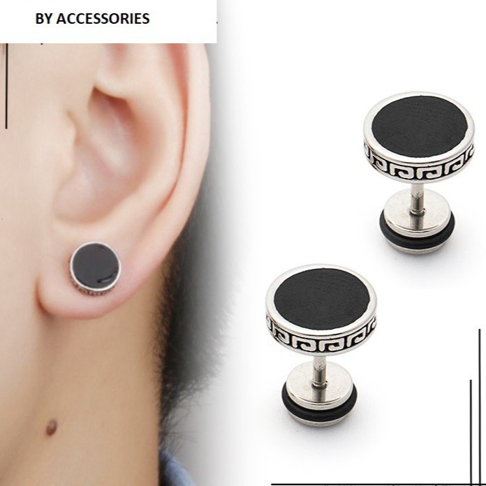 Khuyên tai inox đen tròn khắc họa tiết tường thành không gỉ