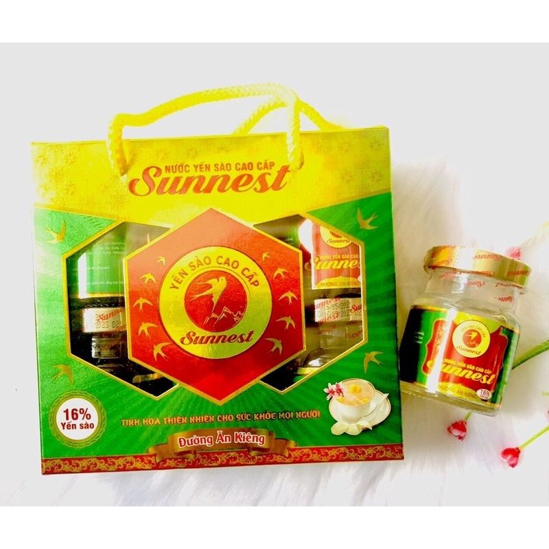 Hộp Yến Sào cao cấp SUNNEST 20% yến, 70ml x 6 hũ