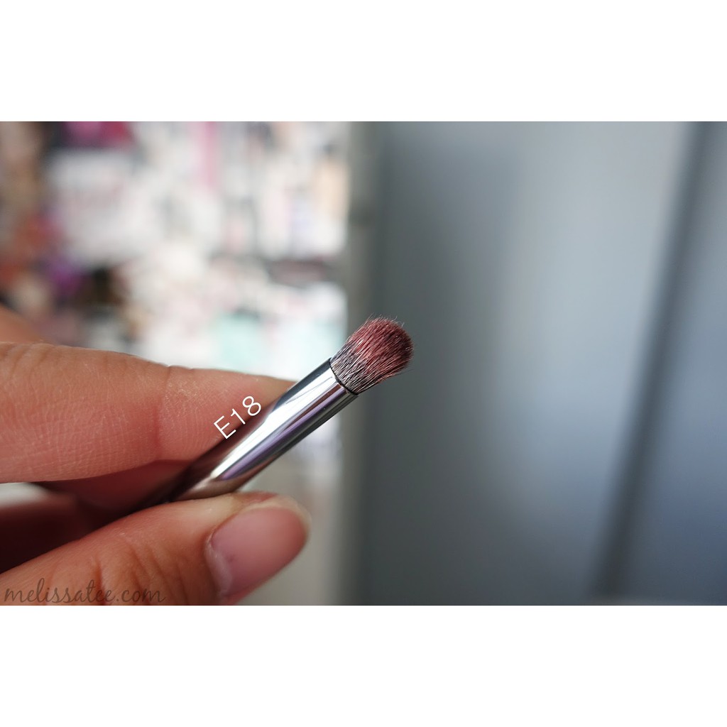 Cọ Morphe E18 Round Crease