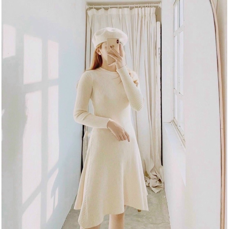 Đầm xoè vintage tay dài