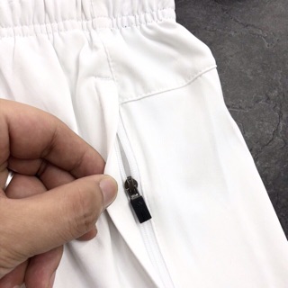 Quần short Adidas