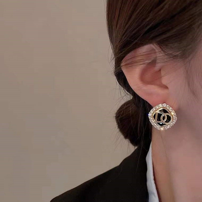 Khuyên Tai Hình Vuông Đính Đá Chữ Độc Đáo Phong Cách Hàn Quốc Mới