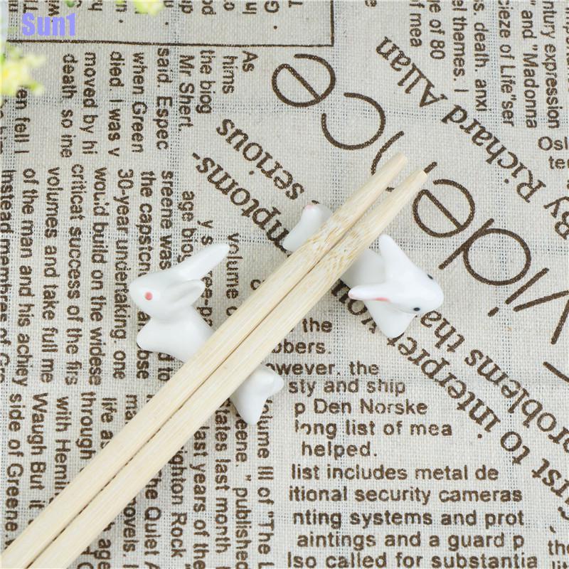 Giá Đỡ Đũa Bằng Sứ Hình Thỏ Dễ Thương