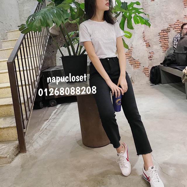 Quần jean ống loe đen trơn | BigBuy360 - bigbuy360.vn