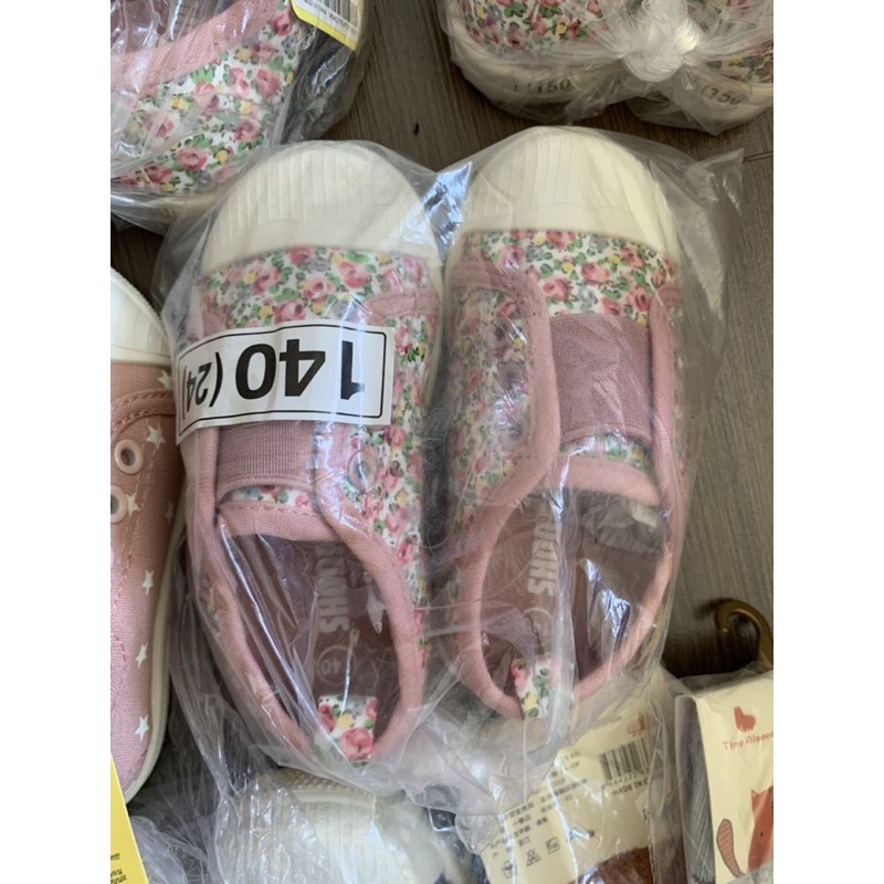 Thanh lý giày em bé Hàn Quốc