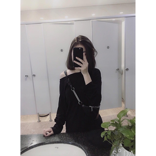 Áo thu đông Dài tay lệch vai-sỏ ngón 2 màu đen-trắng