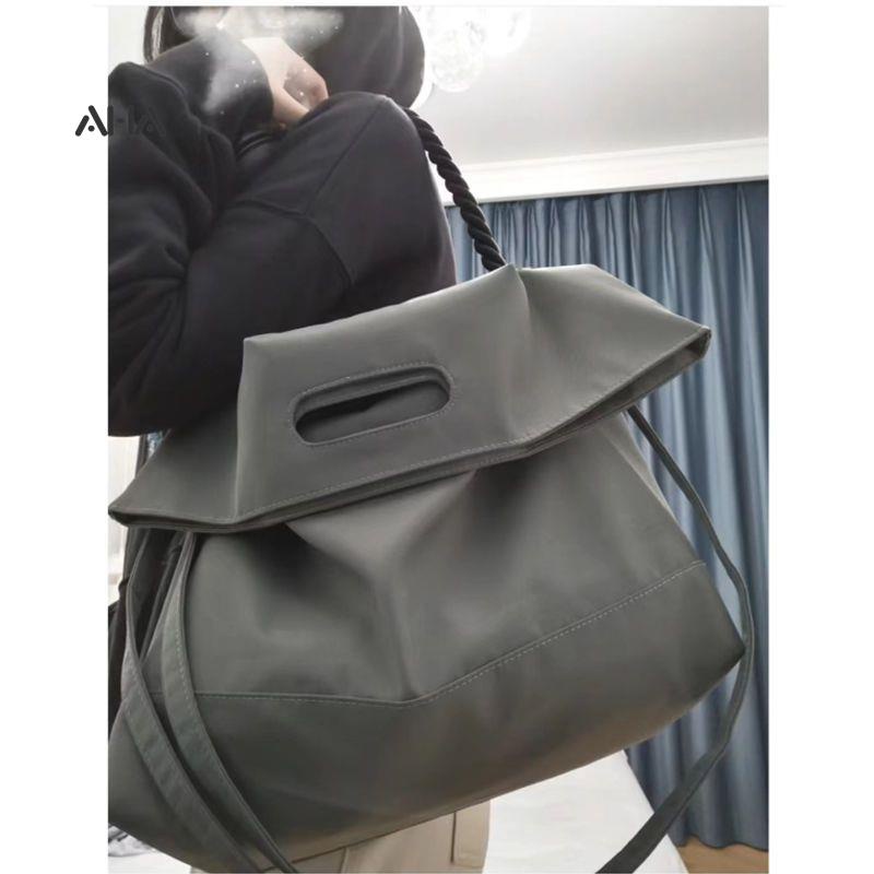 Túi đeo chéo AHA official cỡ lớn bằng nylon thời trang cho nữ