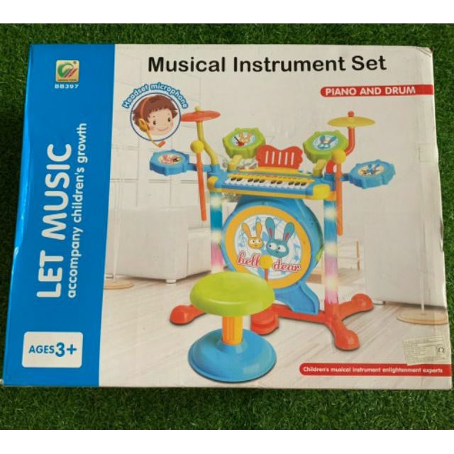 Đàn piano kết hợp kèn trống