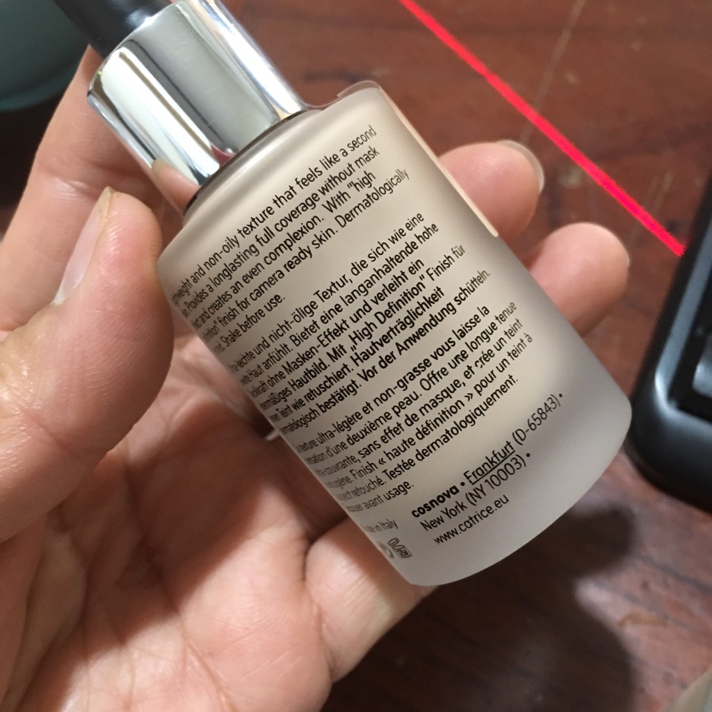 Kem Nền Catrice HD Liquid Coverage Foundation