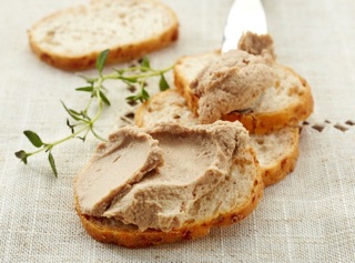 Pate gan Cora nâu