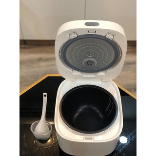 Nồi cơm điện Fivestar EFH-301C