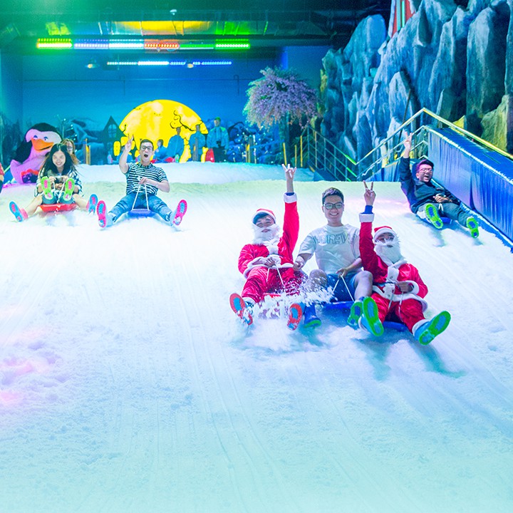 HCM [Voucher] 02 Vé giấy vào Snow Town khu vui chơi thành phố tuyết lớn nhất Sài Gòn