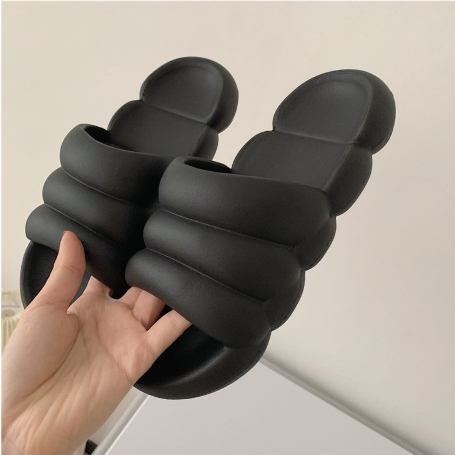 dép bánh mì hình 3 nổi chất dày chống trơn ( có 4 màu) có size 41-43 cho nam đi ( tương đương chân 43-44)