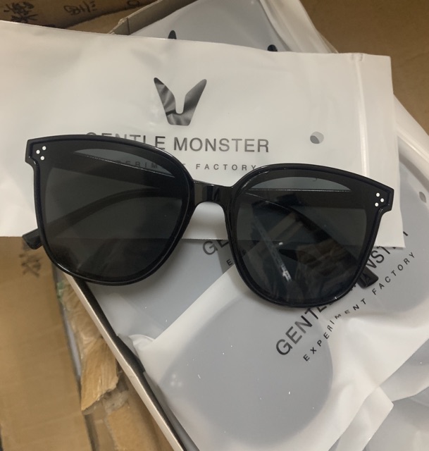 [Hàng sẵn] Kính mát gm 3 chấm mắt mèo | BigBuy360 - bigbuy360.vn