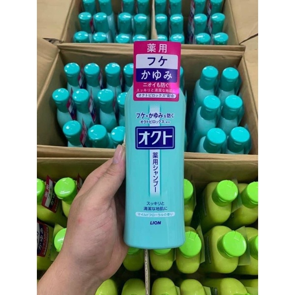 Dầu gội Ngăn ngừa, giảm gàu và giảm Ngứa Da Đầu Lion 320ml Nhật Bản