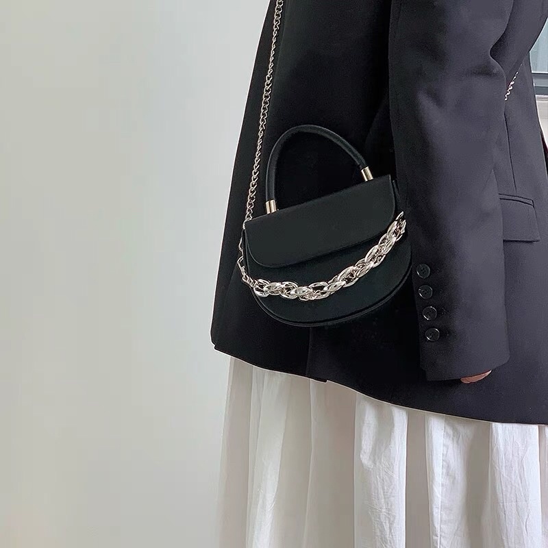 [SẴN] Túi bán nguyệt form hộp xích bạc_kèm dây đeo chéo/ túi xách nữ cao cấp