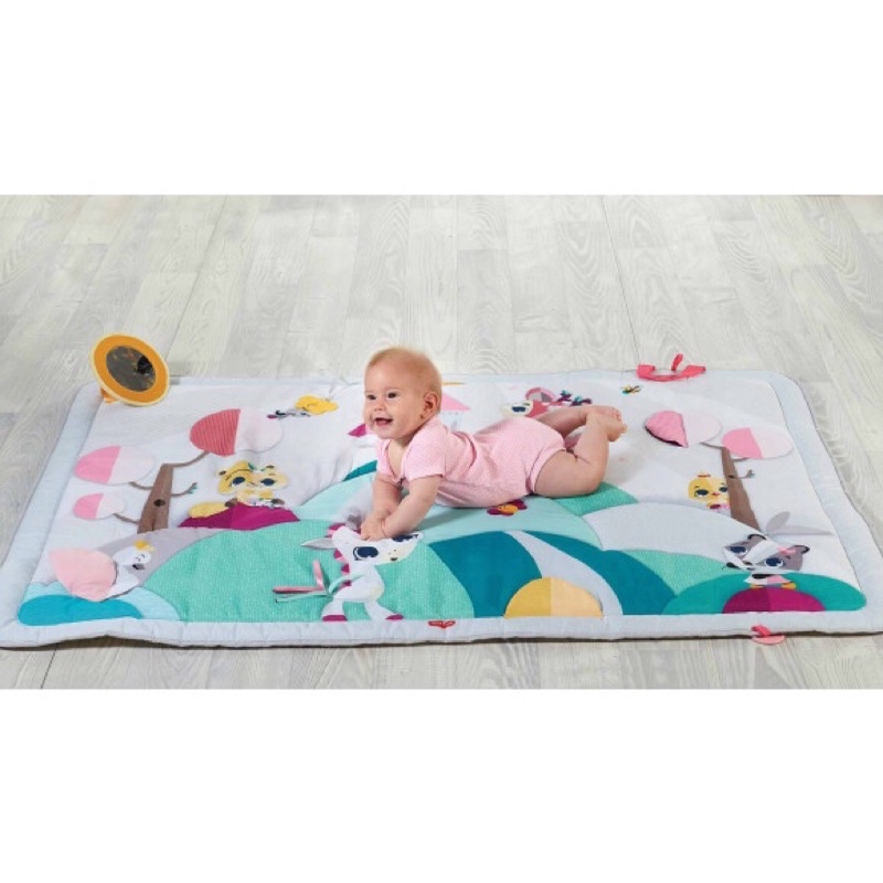 Thảm chơi tương tác Tiny Love