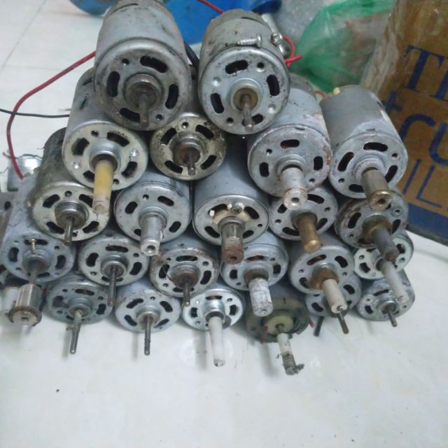 motor rs550/555 .12V tháo máy hàng chọn than chưa mòn...