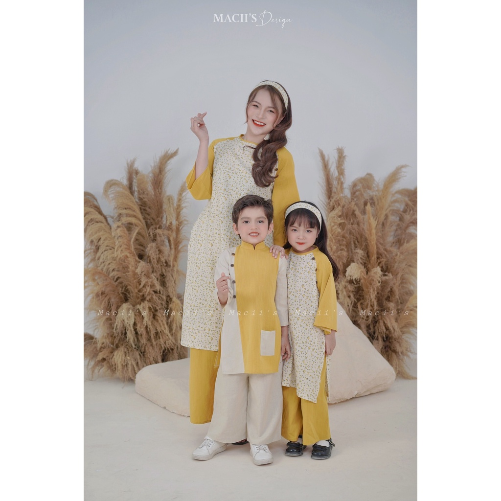 Hàng thiết kế - Đồ đôi mẹ bé , đồ đôi gia đình - Áo dài vàng hoa nhí