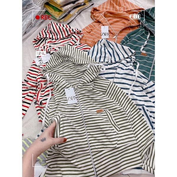 Áo Khoác Thun Nữ Có Túi Viền Sọc -Có Nón Chống Nắng Tay Dài | BigBuy360 - bigbuy360.vn