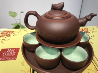 Bộ ấm chén tử sa chỉ đỏ ( khay )