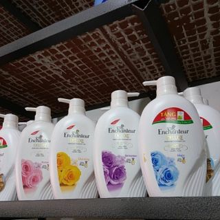 Sữa tắm Enchanteur 650g. Có 4 loại trong phần phân loại sản phẩm