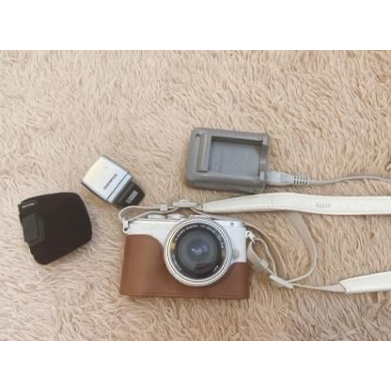 Máy ảnh Olympus Pen E-PL8 90% new | BigBuy360 - bigbuy360.vn