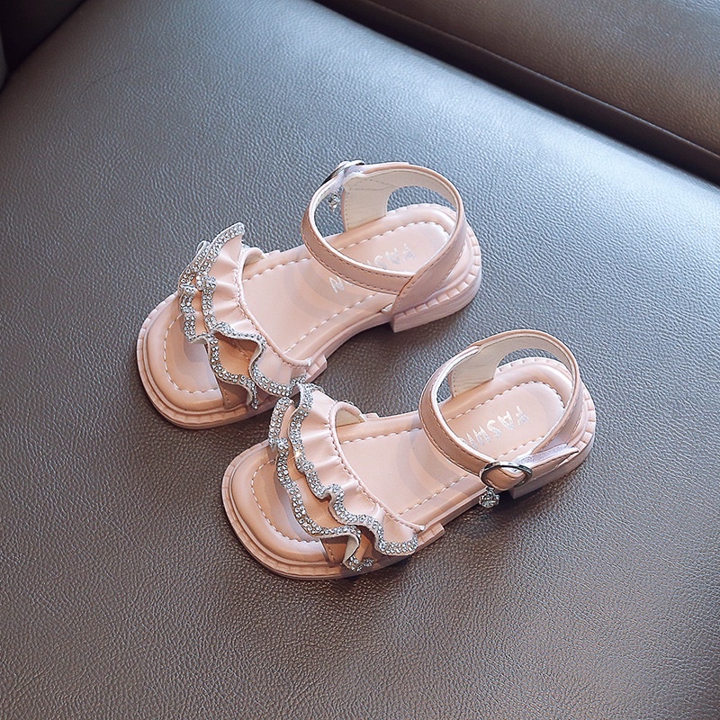 Giày sandal bé gái mã 699