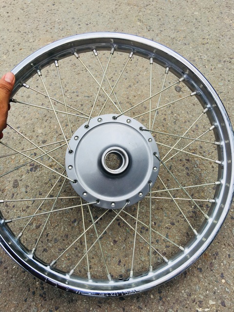 Cặp bánh căm zin sirius 2 thắng đùm