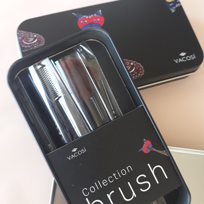 Hộp cọ trang điểm chuyên dụng VACOSI MY DARLING dạng du lịch BC23 (6 cây) - màu đen