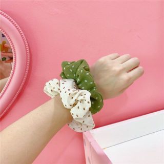 Cột tóc dây buộc tóc vải hot trend hình hoa nhiều màu chấm bi