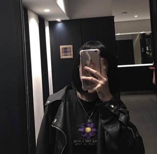 Áo croptop hoa cúc