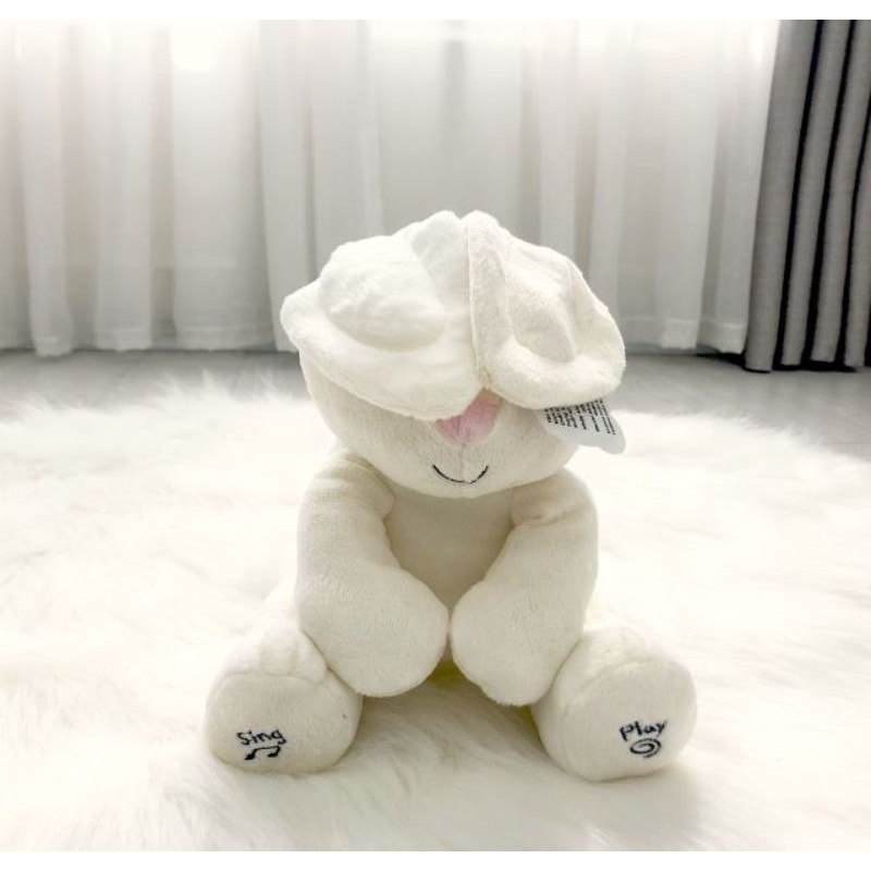 Voi Ú Òa Umoo biết hát, biết vẫy tai