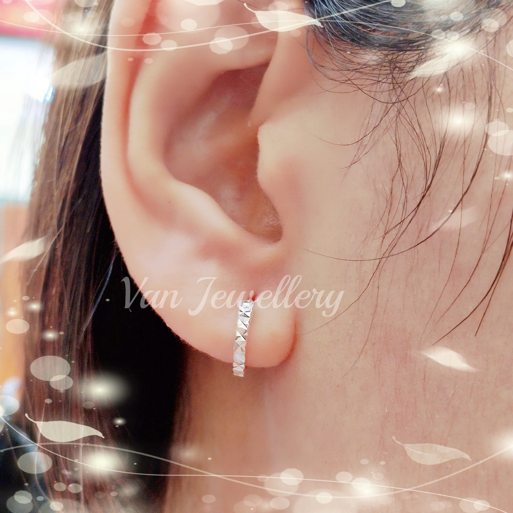 Khuyên tai bạc khuyên tròn sát tai thân phay sáng bóng đường kính 10mm Van Jewelry V10090