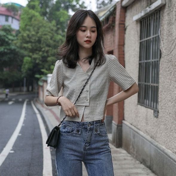 Áo Sơ Mi Cổ Chữ V Dáng Ôm Hoa Văn Kẻ Ô Thời Trang Mùa Hè 2022 Dành Cho Nữ